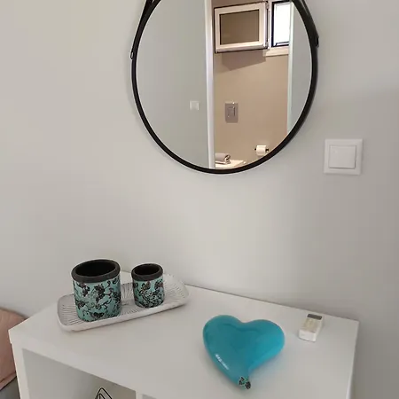 Drosostalia דירה *