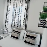 Apartment Drosostalia *