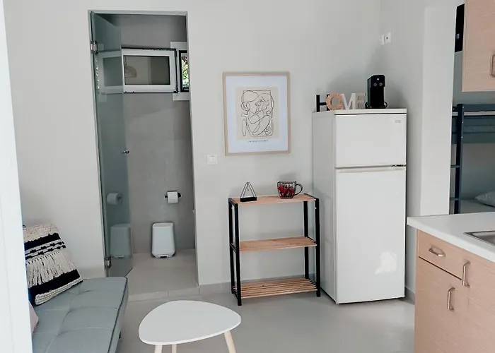 Drosostalia * Lefkada City