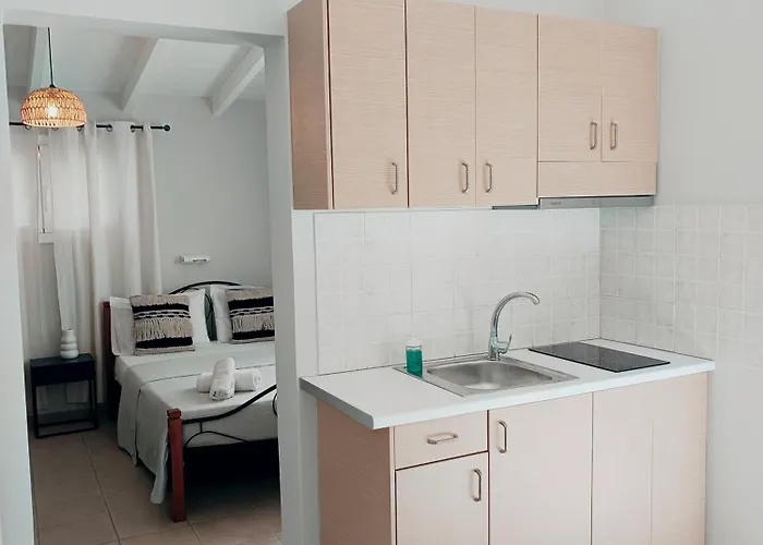 Drosostalia Lefkada City